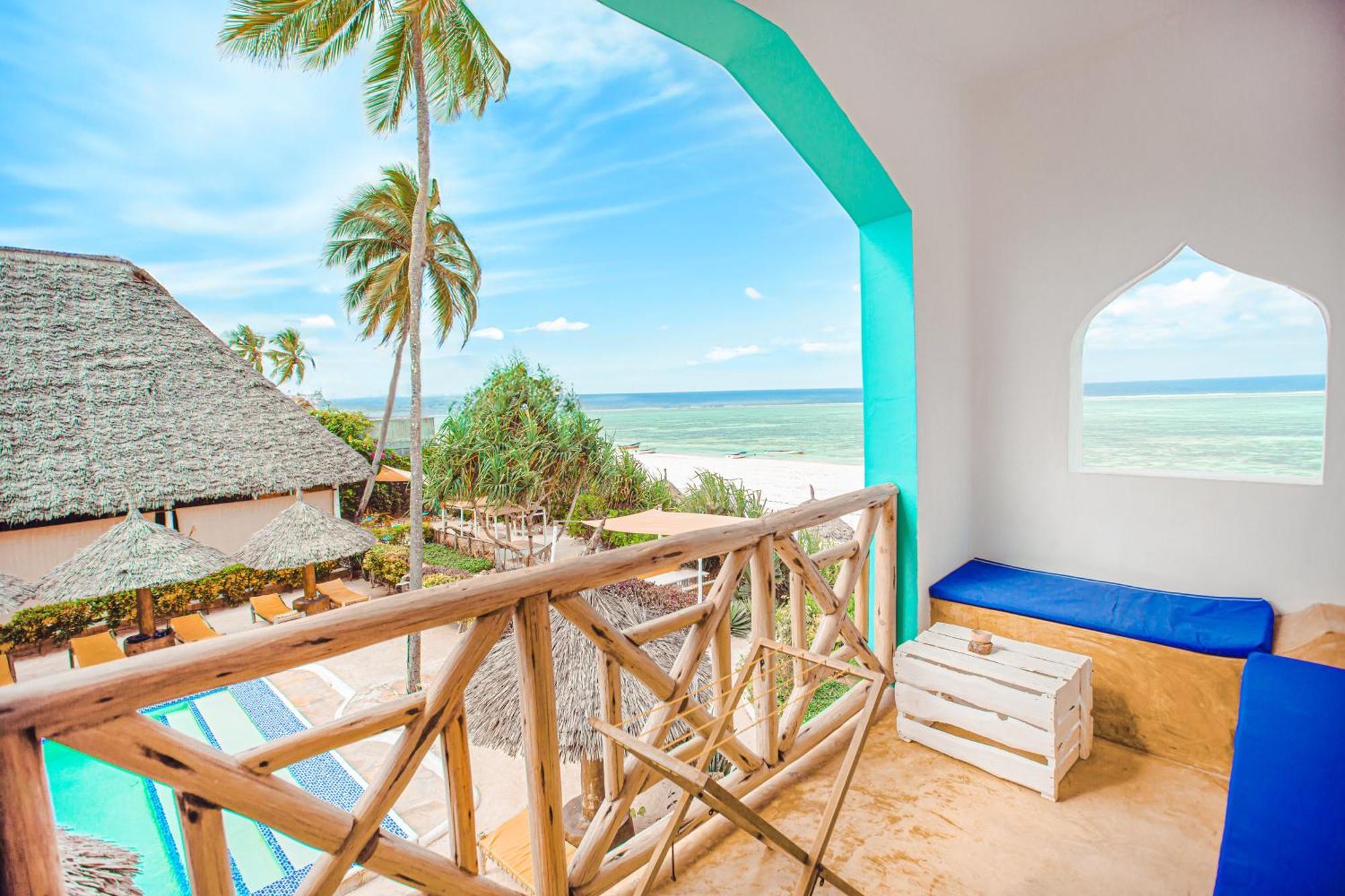 Ahg Sun Bay Mlilile Beach Hotel Матемве Екстериор снимка